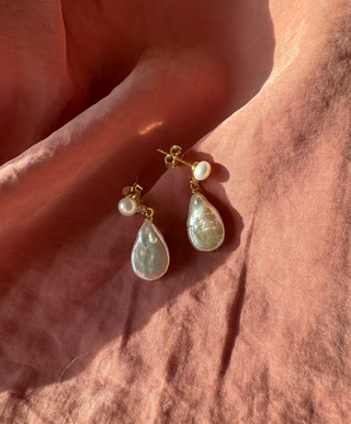Keshi Pearl - Stud Earring