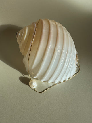 Floating Pearl - Necklace