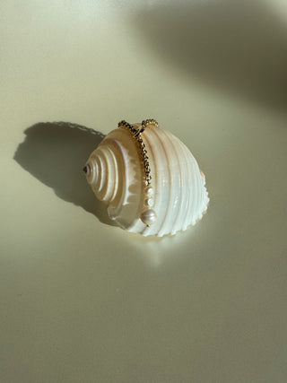 Chain and Pearl - Necklace