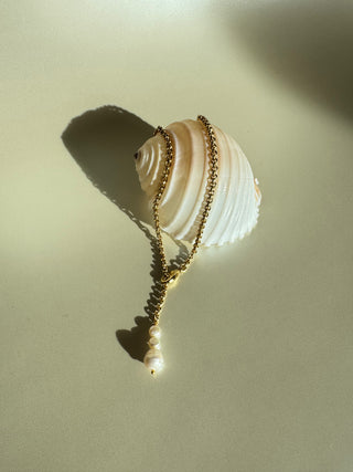 Chain and Pearl - Necklace