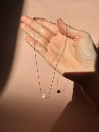 Floating Pearl - Necklace