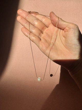 Floating Pearl - Necklace