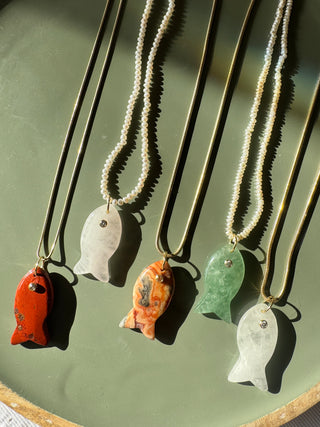 Fishy Gemstone - Necklace