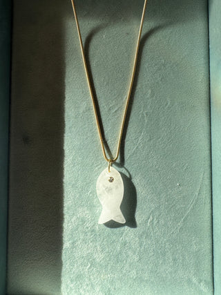 Fishy Gemstone - Necklace