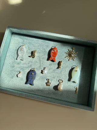 Fishy Gemstone - Necklace