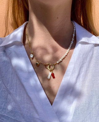 Small Pearl and Coral - Necklace